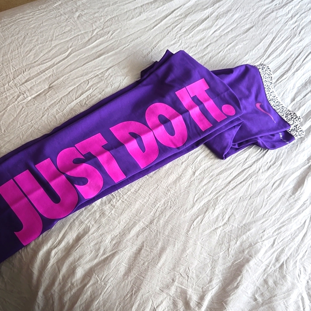NIKE DRIFIT running pants
